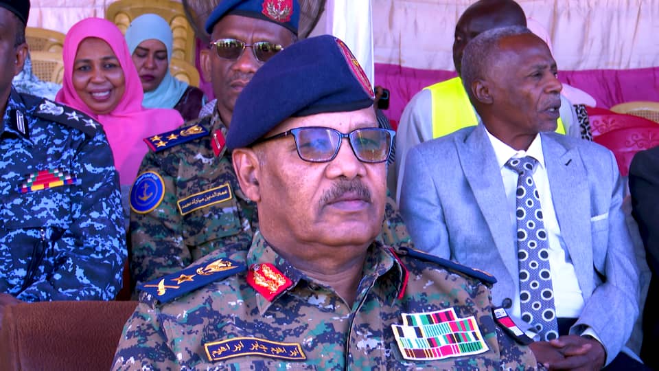 الفريق إبراهيم جابر يشهد انطلاق فعاليات مهرجان