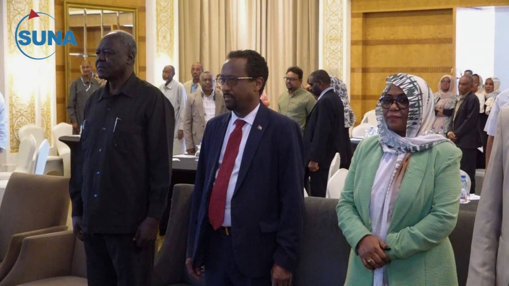 في منتدى ادبيات ممارسة العمل الصحفي