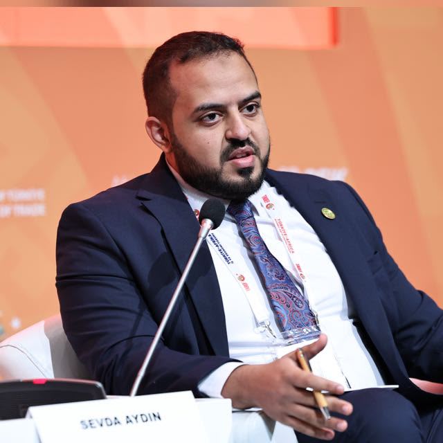 طارق علي يوسف يكتب.. قبل إنقاذ الجنيه: أنقذوا موارد الدولة